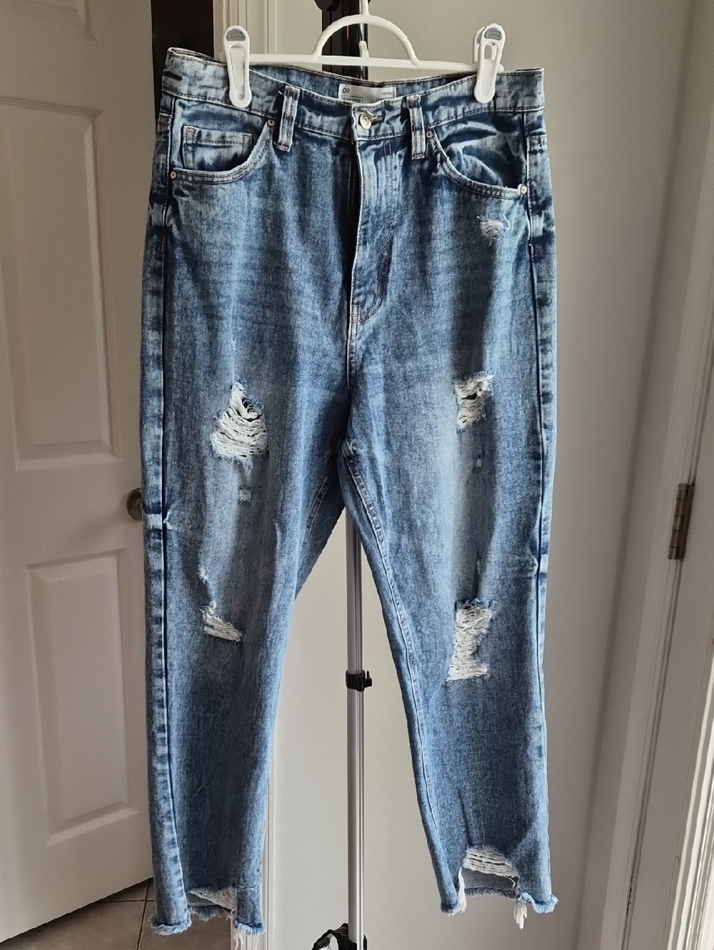 Ardene Light Blue Distressed Boyfriend Jeans